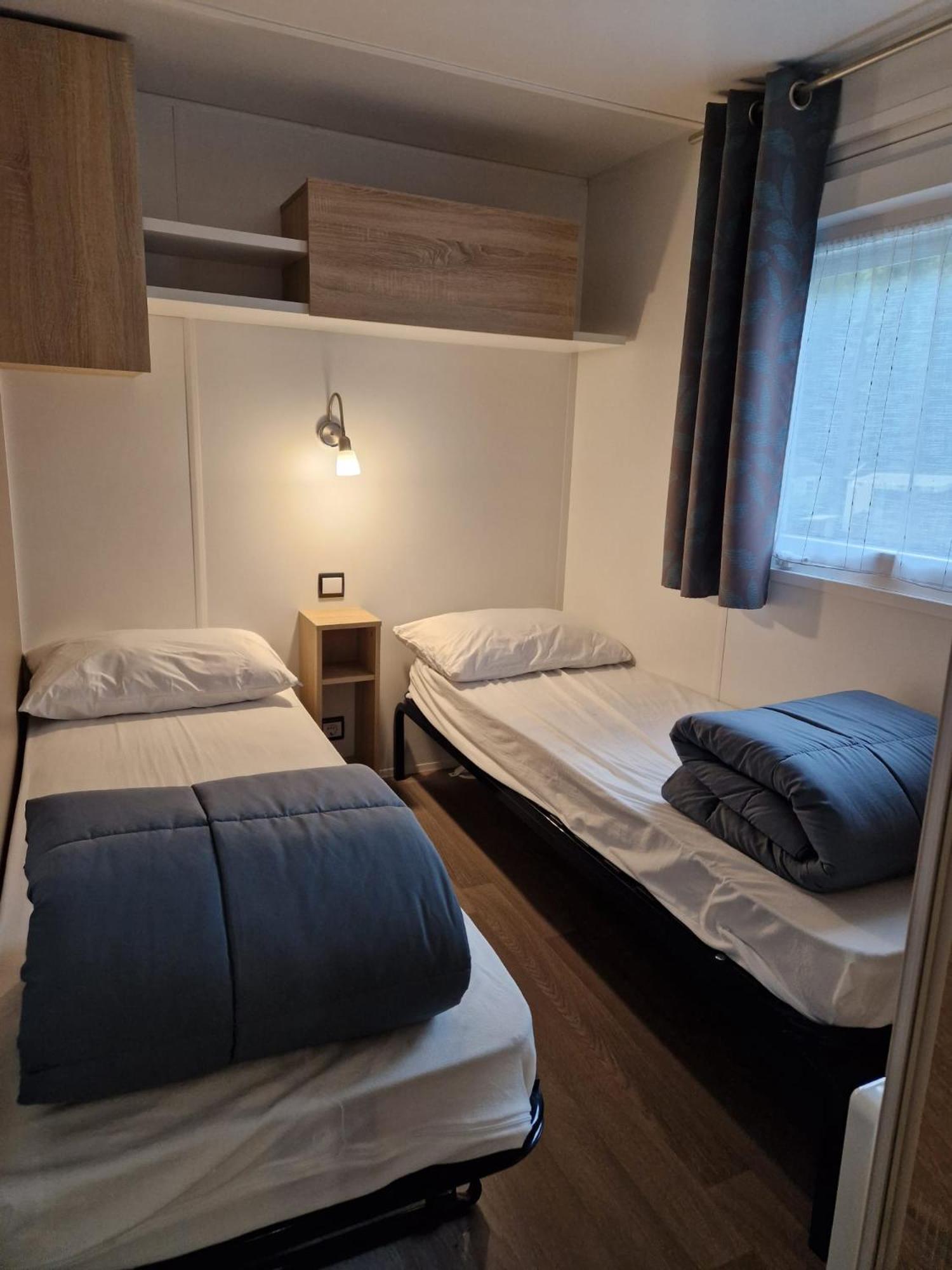 Mobil Home Tout Confort 3 Chambres Camping Les Pierres Couchees แซ็ง-เบรแว็ง-เล-แป็ง ภายนอก รูปภาพ
